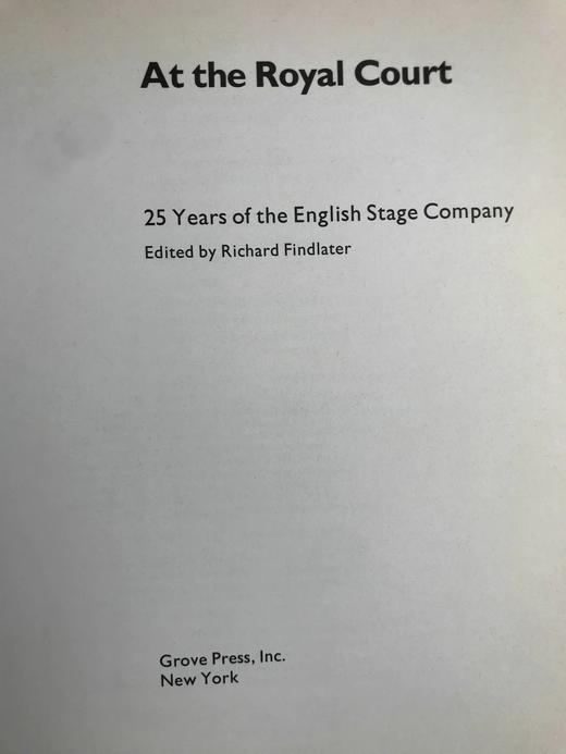 英国皇家剧团史 200余幅插图 精装16开 商品图3