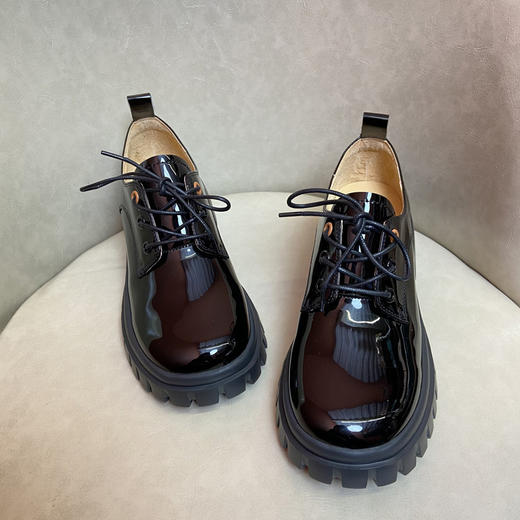 IUIU SECOND复古英伦小皮鞋女厚底2022春新休闲深口单鞋商场同款 商品图0