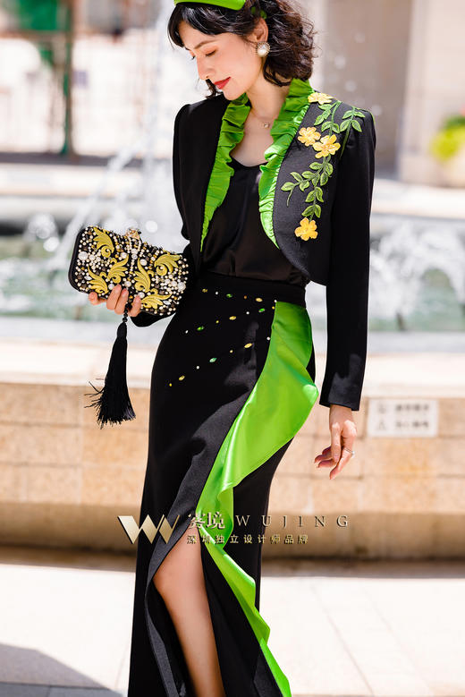 2202133 幽光玉翠 高密细斜磨毛醋酸缎半裙 雾境 商品图2