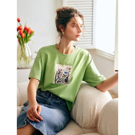 欧芮儿短袖T恤女夏季2022年新款宽松时尚印花钉珠休闲落肩袖上衣 商品图3