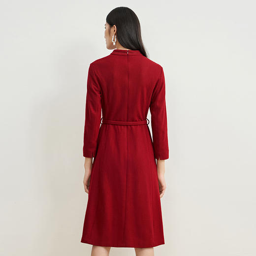 EITIE爱特爱新款高领收腰气质连衣裙6807512 商品图4