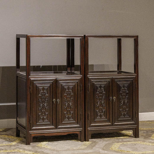 二十世纪 红木花卉纹亮格柜摆件（一对） 商品图4