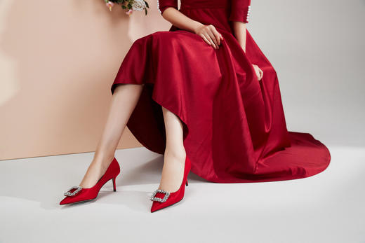 IUIU 时尚水钻红色婚鞋高跟鞋 U21AE12761 商品图1