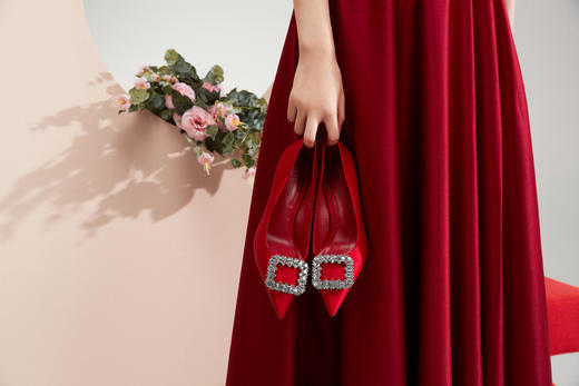 IUIU 时尚水钻红色婚鞋高跟鞋 U21AE12761 商品图0