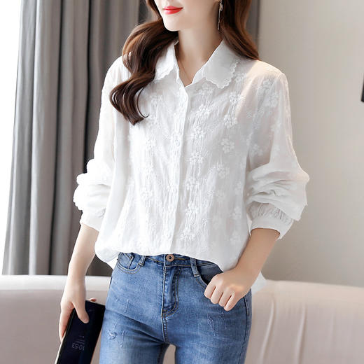 简约百搭，单排多扣韩版长袖直筒绣花棉衬衫HR-KFG2305 商品图1