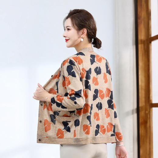 DY-YA72270 洋气妈妈秋装新款印花针织开衫中年女士时尚气质长袖毛衣短外套 商品图2