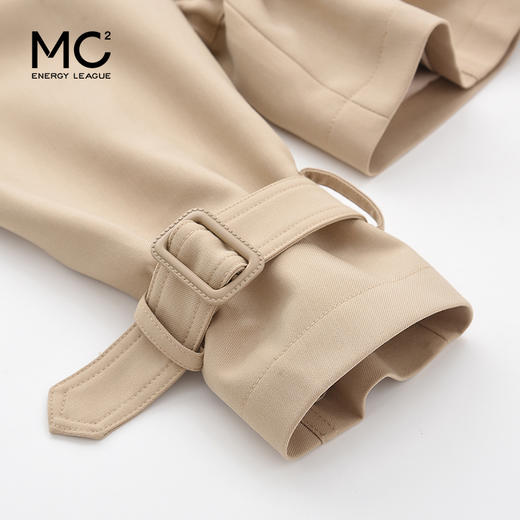 女装大翻领短款收腰款风衣外套-22080F2232360 商品图3