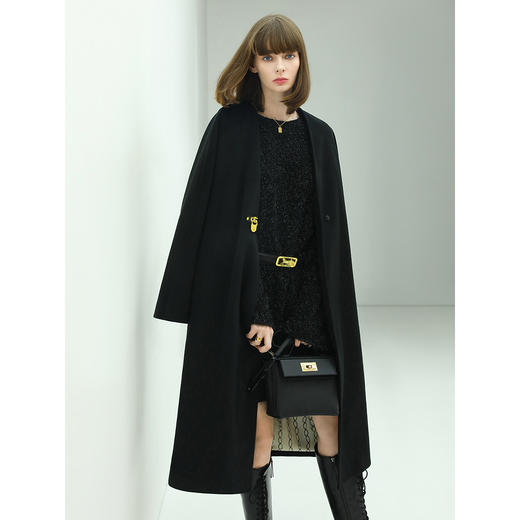 【秋冬特惠】COCOBELLA质感亮丝雪尼尔针织连衣裙女宽松粗针毛衣裙FR138 商品图4