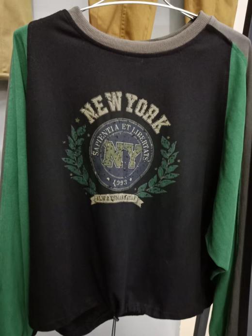 简约休组休闲卫衣 商品图0