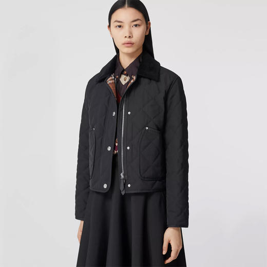 BURBERRY 巴宝莉 女士灯芯绒衣领菱形绗缝短款谷仓夹克棉服 黑色 8055131 A1189 商品图1