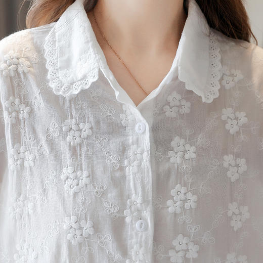 简约百搭，单排多扣韩版长袖直筒绣花棉衬衫HR-KFG2305 商品图4