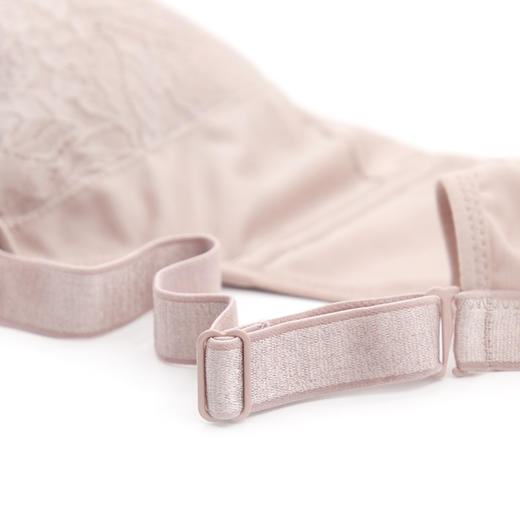 贝佳人内衣女3/4杯大胸显小文胸蕾丝舒适薄款上托收副乳BW922007 商品图4