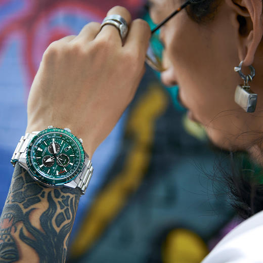 西铁城日本官方正品潮流休闲光动能电波男士手表CB5004-59W 商品图1