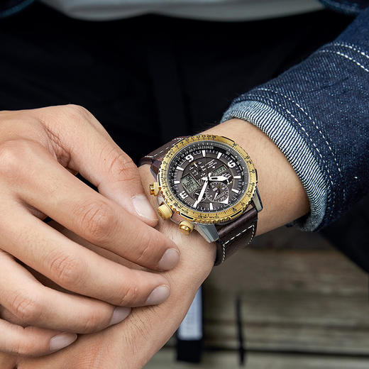 西铁城日本官方正品商务休闲光动能电波男士手表JY8084-17H 商品图6