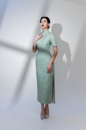 荷言HEYEN 水湄兰杜芳 手工钉珠旗袍高级定制