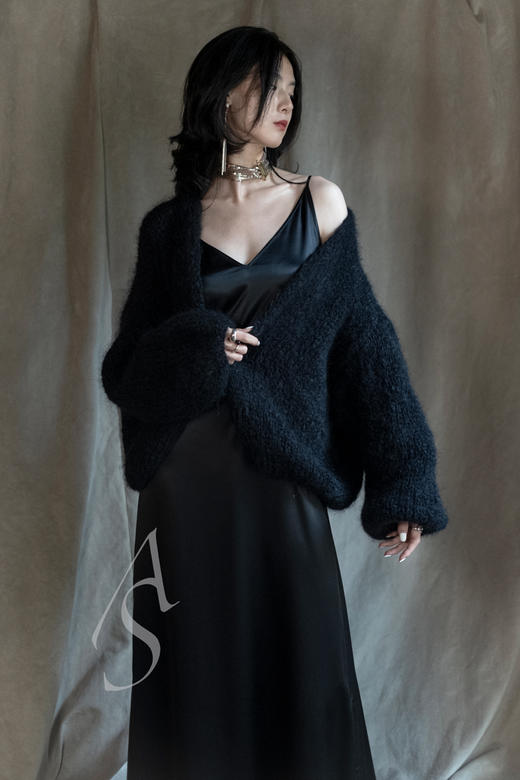 Oude Waag  灰紫色/黑色真丝吊带大摆连衣裙 商品图9