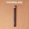 HOURGLASS柔光亮采遮瑕刷 商品缩略图0