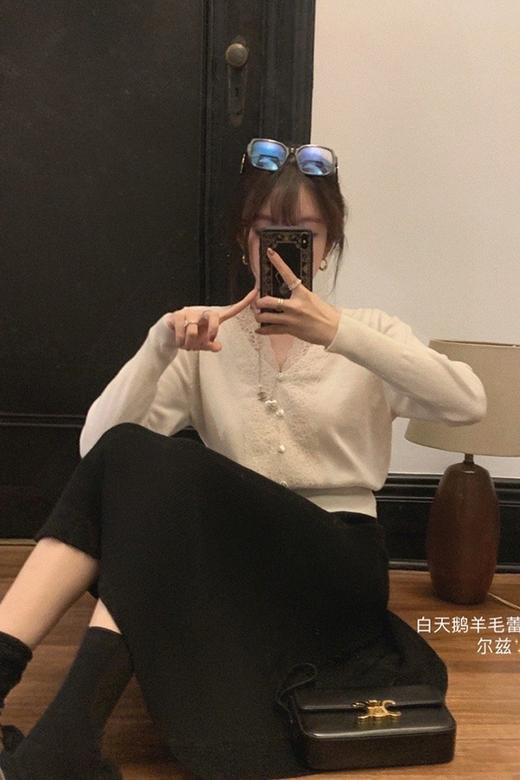 金蘑菇菇【白天鹅 羊毛蕾丝系】100羊毛！轻甜点缀打底衫 商品图5