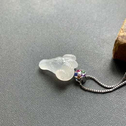 冰种翡翠羊羊得意18k白金钻石彩宝镶嵌 商品图2