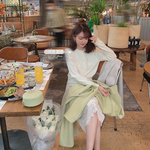 金蘑菇菇【白天鹅 羊毛蕾丝系】100羊毛！轻甜点缀打底衫 商品图3