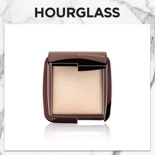 HOURGLASS柔光亮采蜜粉饼 商品图0