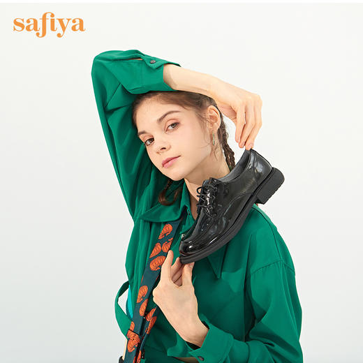 Safiya/索菲娅 女鞋2022年秋季新款英伦娃娃头百搭复古系带小皮鞋 SF23112020 商品图0