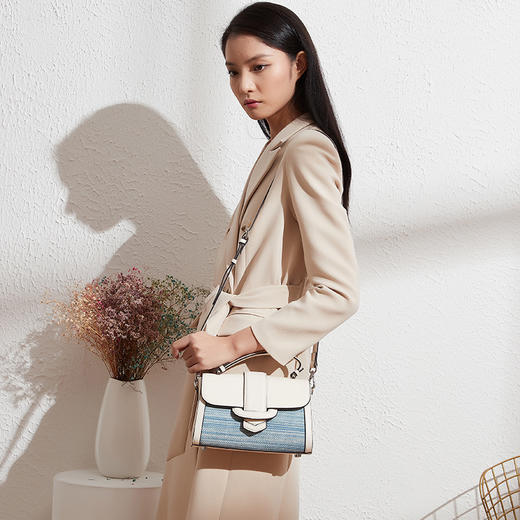 饮水鸟非遗侗族手织布囧囧有神百搭包 手提斜挎包 棉囧月白 商品图3