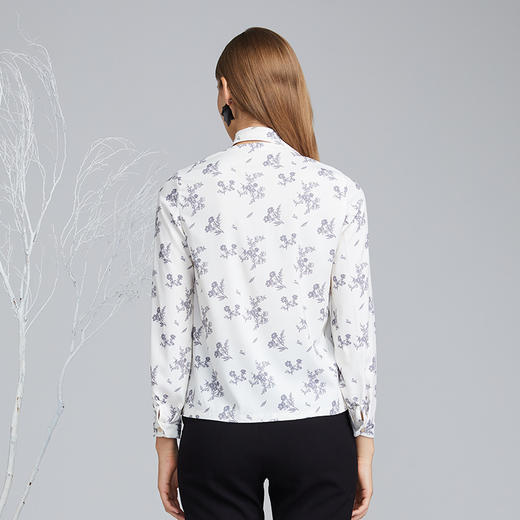 VIVIAN LIU D2253001 初秋女装新款印花飘带宽松舒适长袖衬衫 商品图1