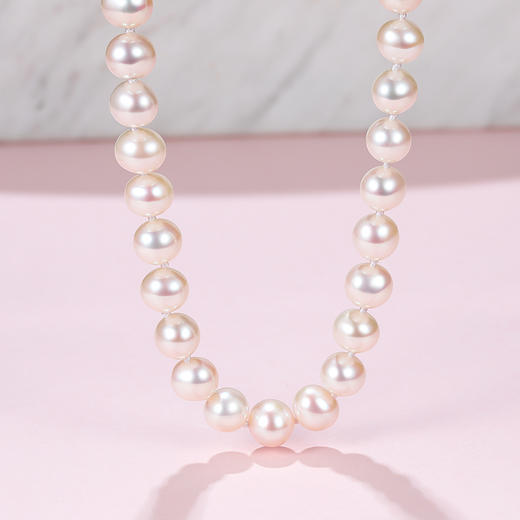 周六福珍珠项链女S925银优雅女士简约法式复古颈饰 商品图3