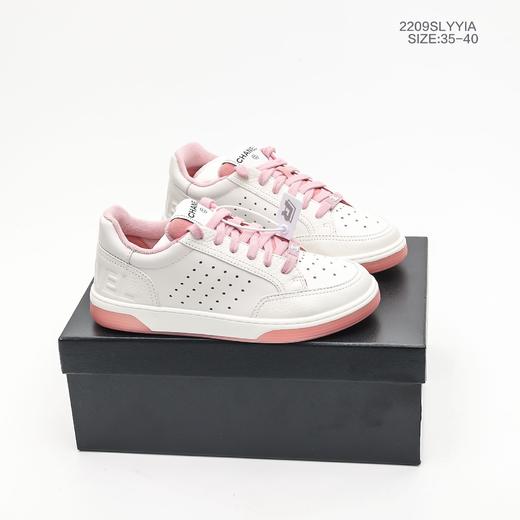 香奈儿电绣女士板鞋小白鞋 商品图2