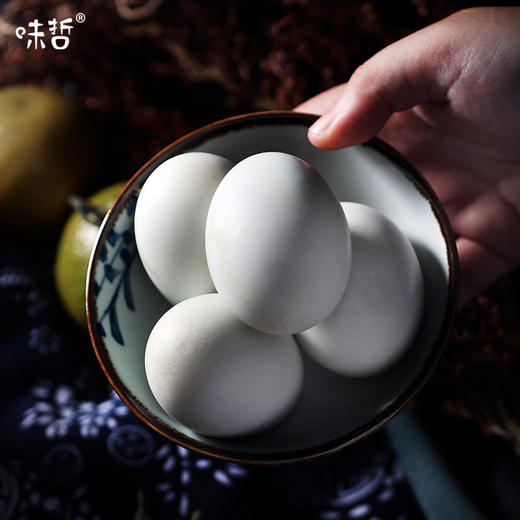 【味哲海鸭蛋】  海边放养，传统工艺，香油松沙，富得流油。60克 4枚/箱/8枚/箱 试吃装 商品图3