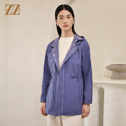 佐尔美2022秋季新款 时尚带帽花纹紫色拉链松紧腰上衣女E23FD22 商品图0
