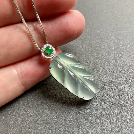 高冰到玻璃种翡翠叶子18k白金钻石镶嵌 商品图9