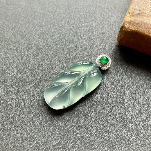 高冰到玻璃种翡翠叶子18k白金钻石镶嵌 商品图3