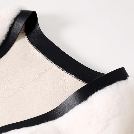 EITIE爱特爱冬季新款气质修身羊毛羊皮革外套大衣7293911 商品图6