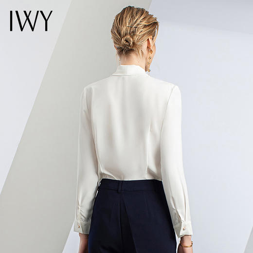 IWY/白色秋冬时尚衬衫内搭职业顾问工作服上衣女B11120 商品图3