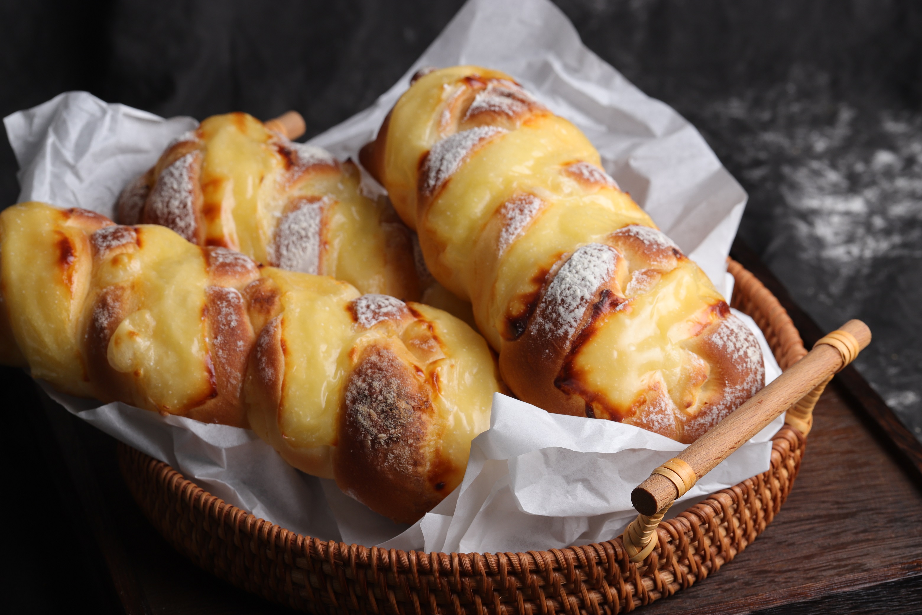 （可邮寄）咸蛋奶黄芝士包