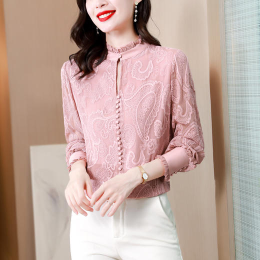 早秋新款，法式甜美粉色木耳领刺绣长袖仿真丝衬衫KQL-3959 商品图3