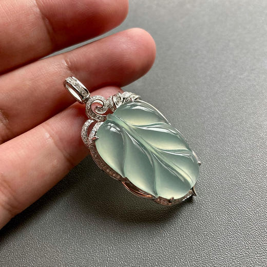 高冰种淡晴水翡翠叶子18k白金钻石镶嵌 商品图7