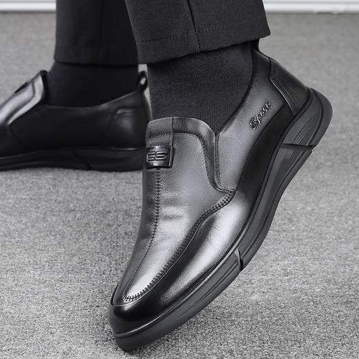 【服饰鞋包】男士皮鞋正装商务头层牛皮男款软底 商品图3