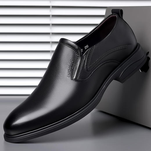 【服饰鞋包】男士休闲商务透气皮鞋黑色防滑 商品图3