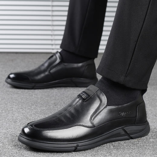 【服饰鞋包】男士皮鞋正装商务头层牛皮男款软底 商品图2