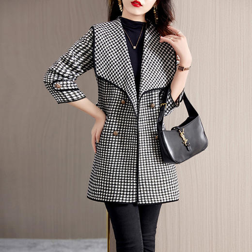 HR WXB9109韩版宽松减龄格子拼接时尚外套 商品图2
