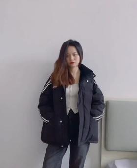 80640130 05330084大浮飞跃联名羽绒服 40130