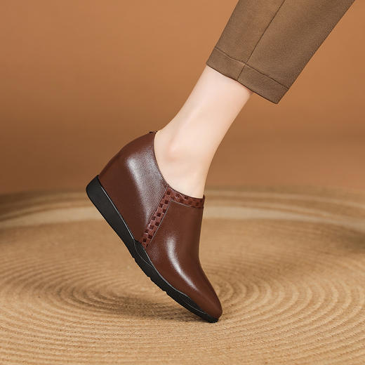 优雅简约，真皮拼接坡跟新款内增高单鞋MYX-k706 商品图2