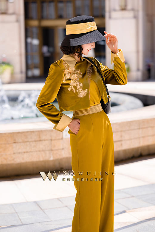 2202183 金丝巴洛 厚织双色斜纹
鎏金缎裤子 雾境 
 商品图8