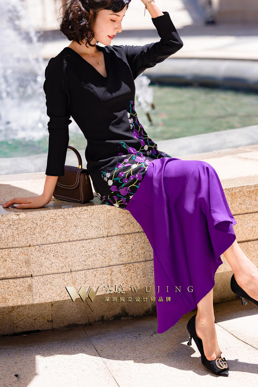 2202176 青都紫薇 双层高弹乱麻 醋酸缎  定制绣花料连衣裙 雾境 商品图4