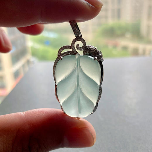 高冰种淡晴水翡翠叶子18k白金钻石镶嵌 商品图8