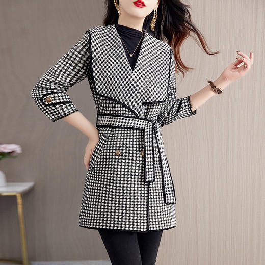 HR WXB9109韩版宽松减龄格子拼接时尚外套 商品图1