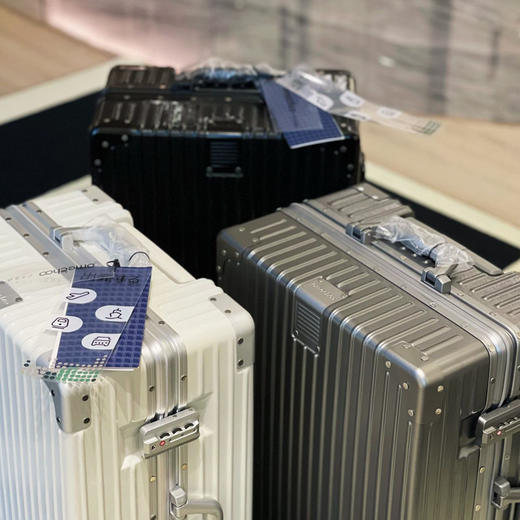 【回购最多的一款旅行箱】一折起售  亚马逊在售2884元   第三代日本OMECHOO多功能行李箱铝框静音万向轮拉杆箱   第三代加厚材质 防爆PC箱体！0201返团 商品图4